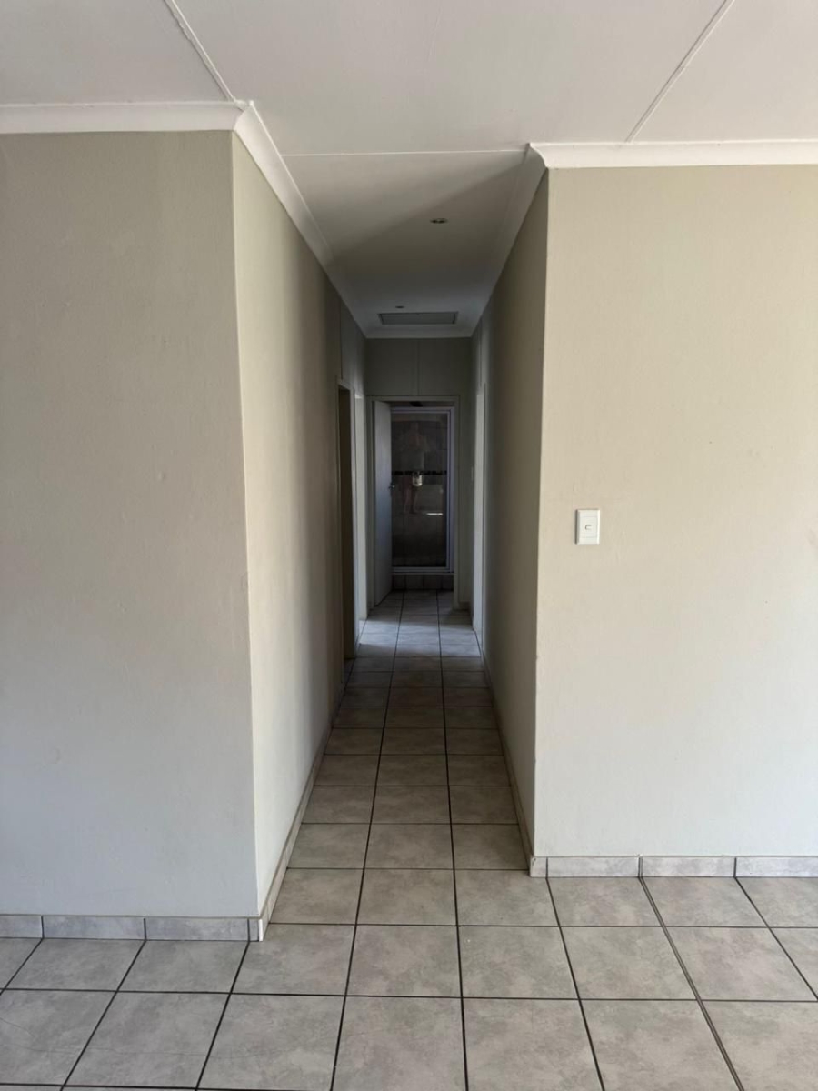4 Bedroom Property for Sale in Hexrivier Lifestyle Estate North West